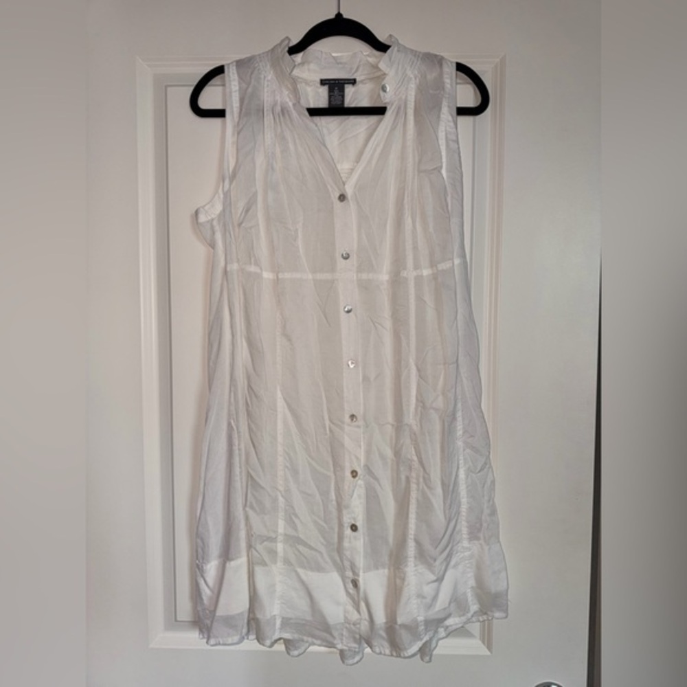Chelsea & Theodore Sleeveless White Button-Down Blouse Semi-Sheer